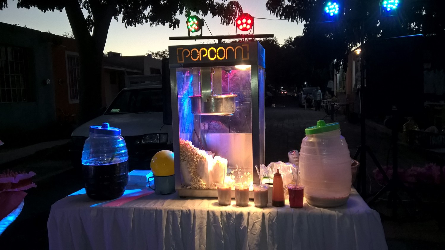 Renta de maquina de Palomitas y aguas frescas